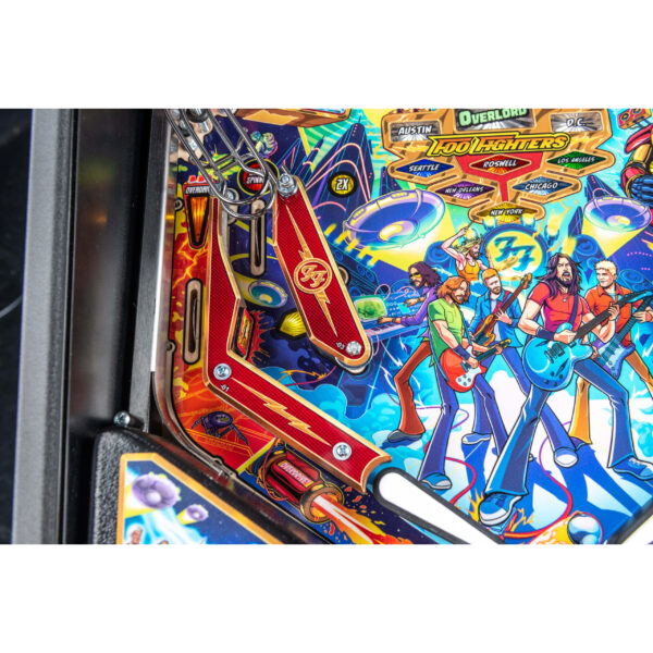FooFighters-Pro-Details-Strobe-11-scaled-1.jpg Foo Fighters Pro Pinball Machine by Stern