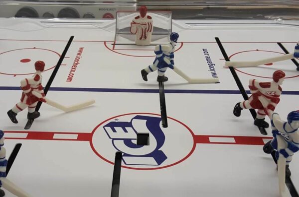deluxe-03.jpg Super Chexx Pro Standard Home Edition Bubble Hockey