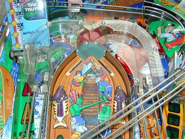 ftpf4.jpg Fish Tales Pinball Machine by Williams