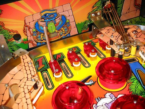 ijpf3.jpg Indiana Jones Pinball Machine (1993) by Williams