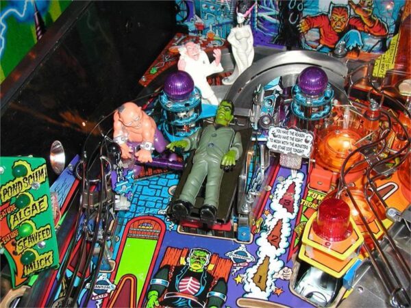 mbpf1_1.jpg Monster Bash Pinball Machine by Williams
