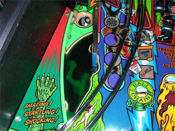 mbpf5_1.jpg Monster Bash Pinball Machine by Williams