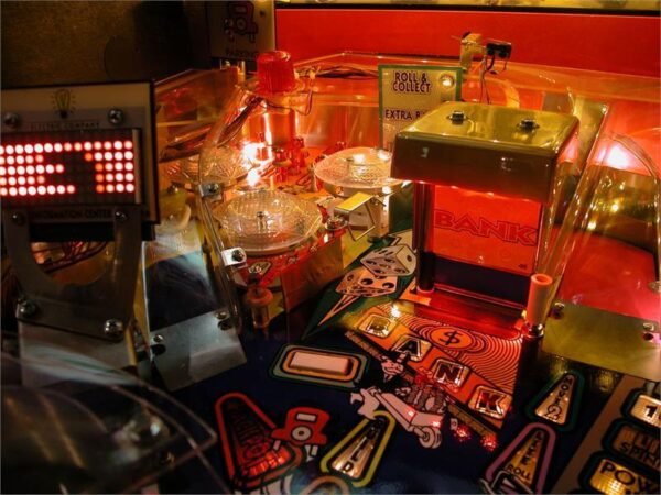 monopolypf6.jpg Monopoly Pinball Machine by Stern