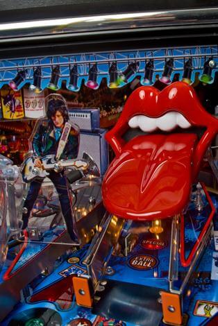 rstonespf1.jpg Rolling Stones Pinball Machine by Stern