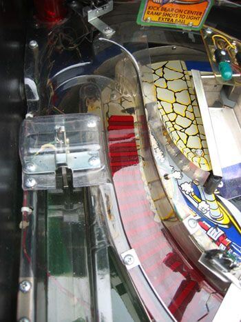 tafpf4.jpg Addams Family Pinball Machine by Bally